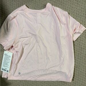 Ultralight waist-length t-shirt